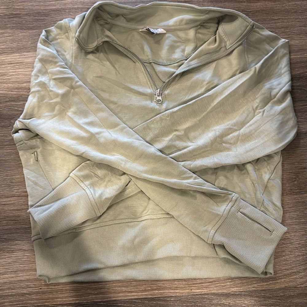 Half zip up